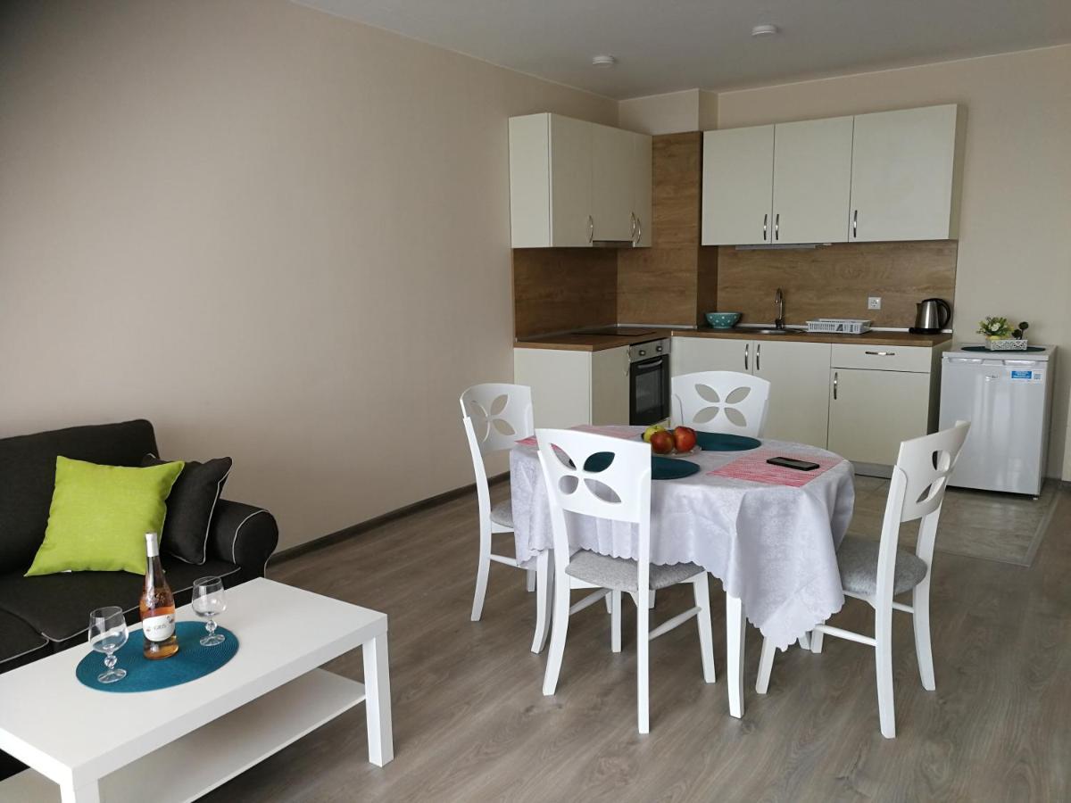 Donchevi Apartments Primorsko Esterno foto