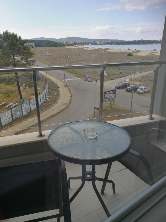 Donchevi Apartments Primorsko Esterno foto