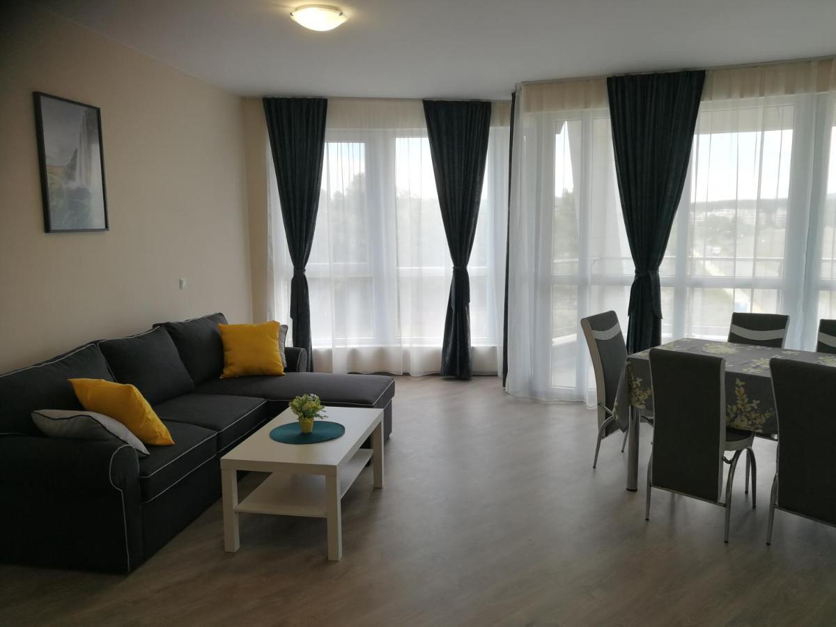 Donchevi Apartments Primorsko Esterno foto