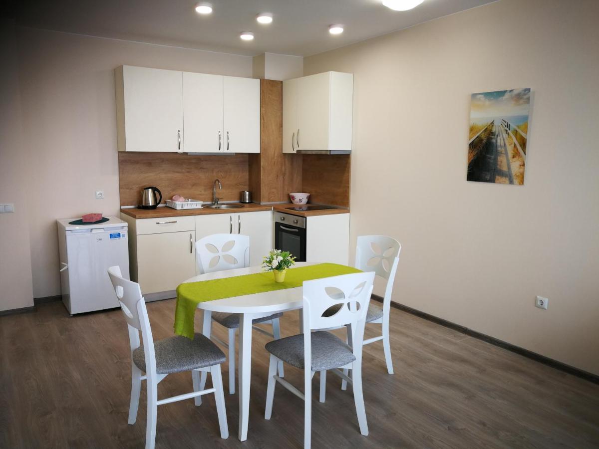 Donchevi Apartments Primorsko Esterno foto