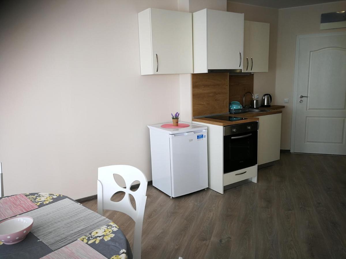Donchevi Apartments Primorsko Esterno foto